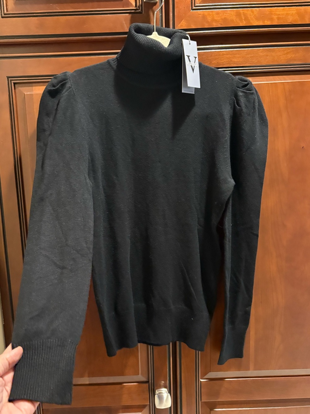 NWT Vertigo Bell Black Puff Shoulder Turtleneck Sweater - S